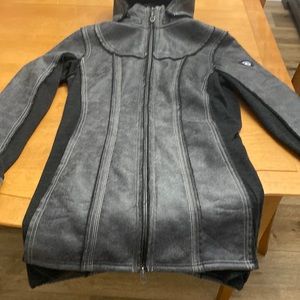Women’s Kuhl Dani Sherpa Parka Size Medium- Gray
